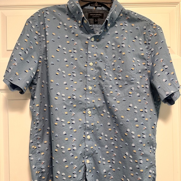 Banana Republic Other - Banana Republic Men's Blue Patterned Casual Shirt